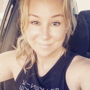 Meet your Posher, Arielle